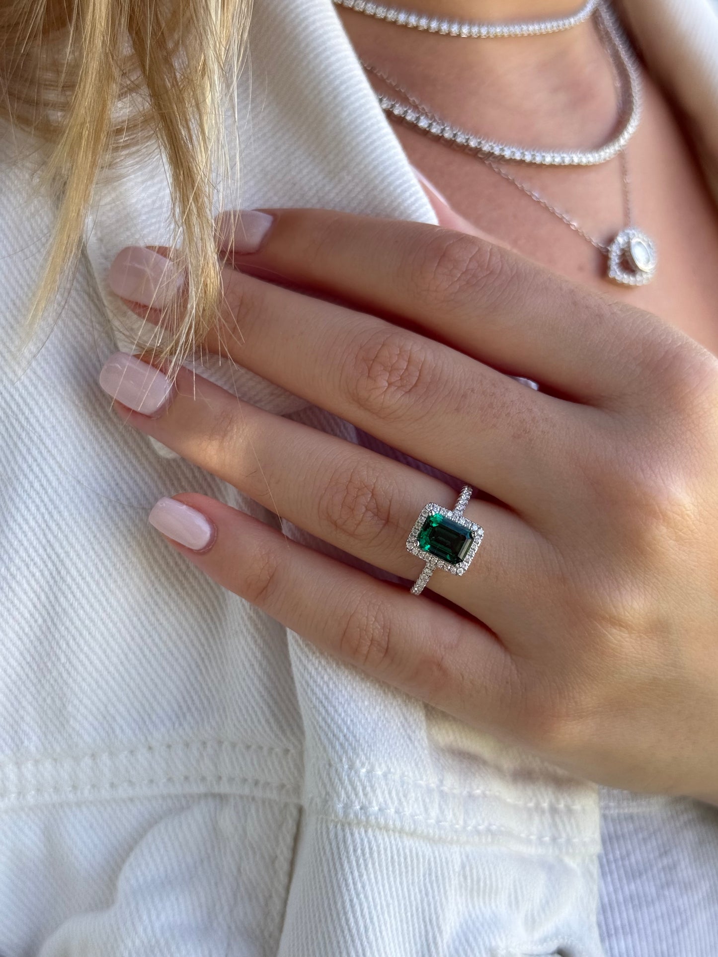 2CT Emerald Ring