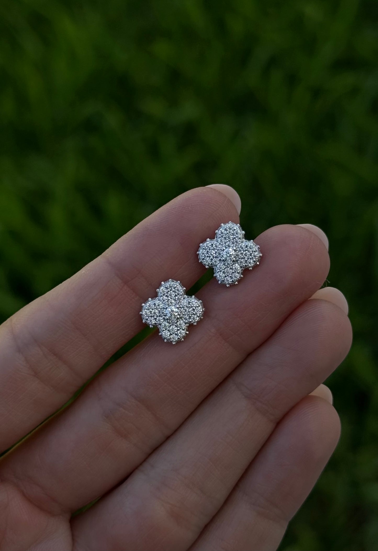 Cluster Clover Stud Earrings