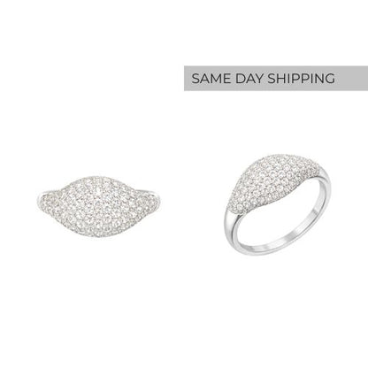 Pavé Signet ring