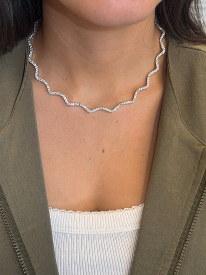 WAVY TENNIS NECKLACE