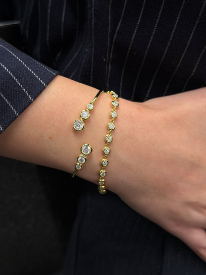 1.8 CTTW Open Bangle Bracelet