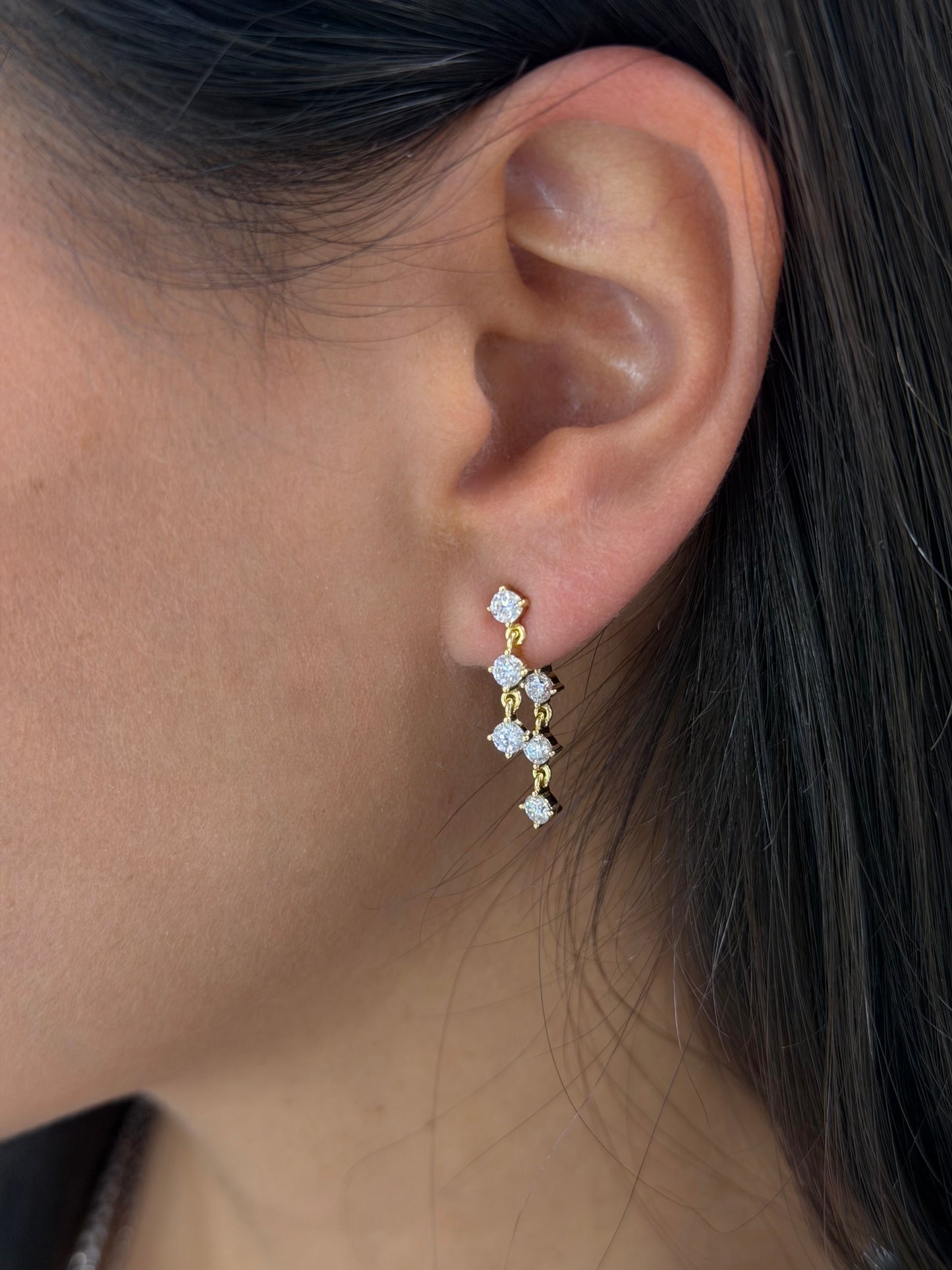 Drop chain earrings