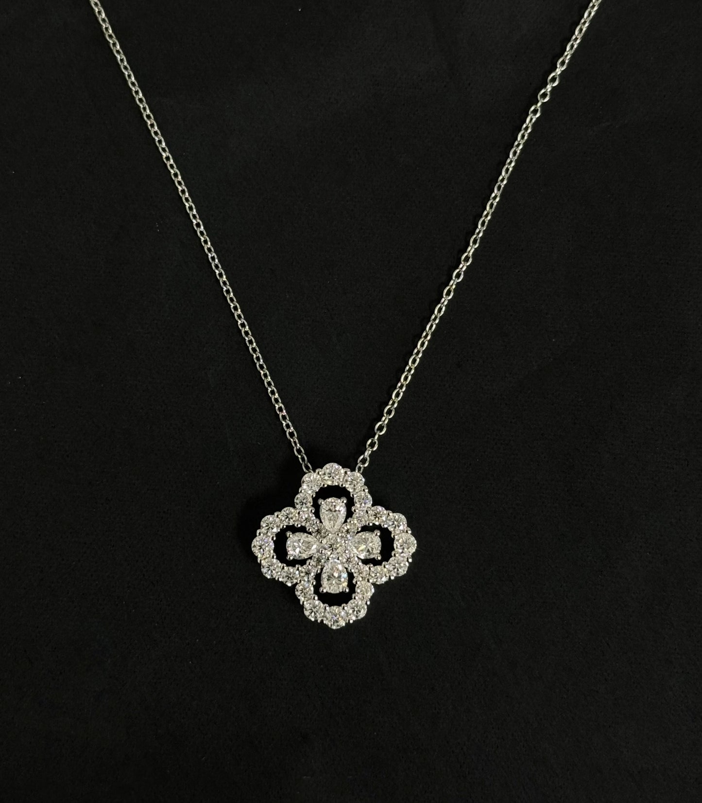 Clover Pendant Necklace