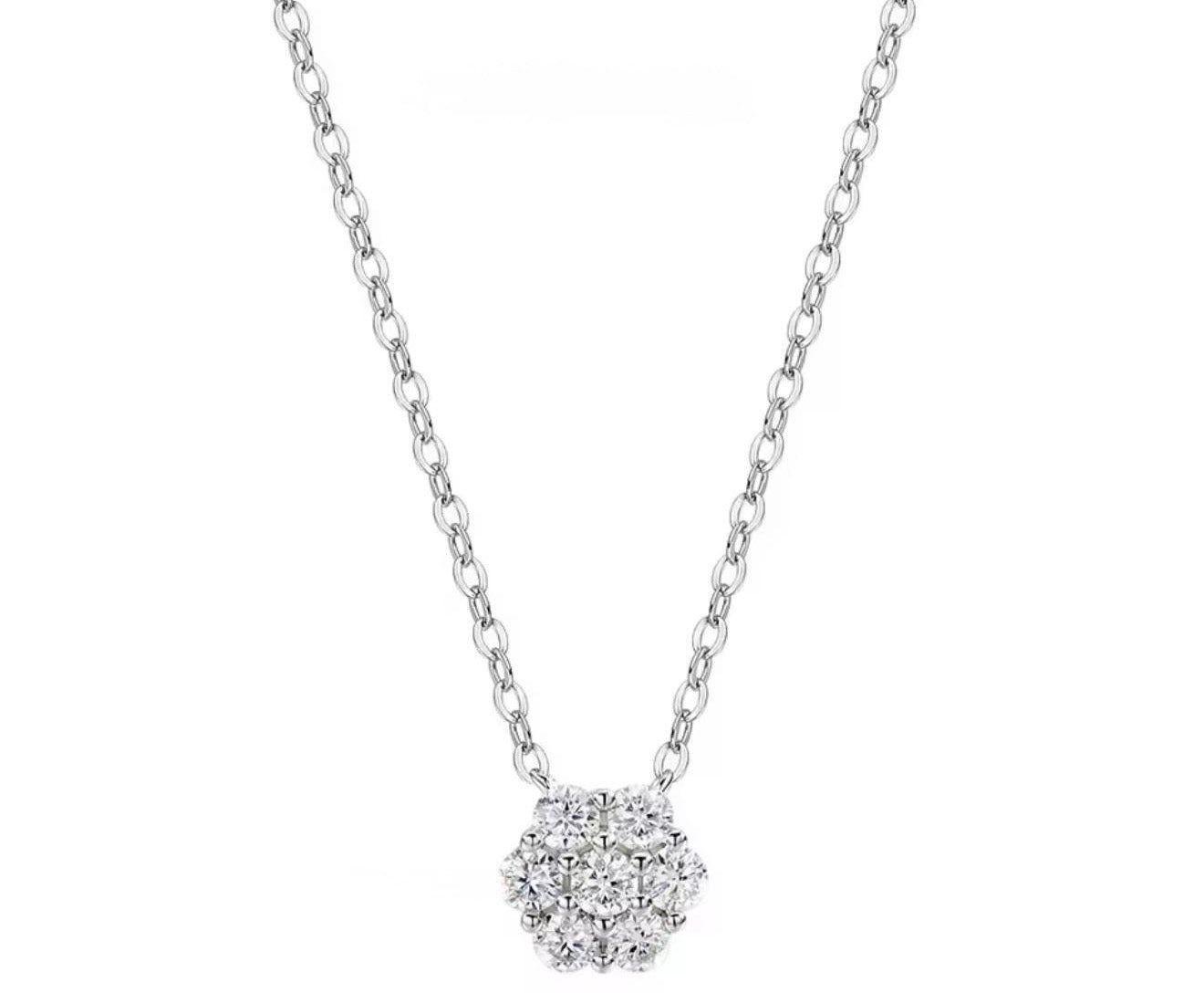 0.7CT Flower Pendant Necklace