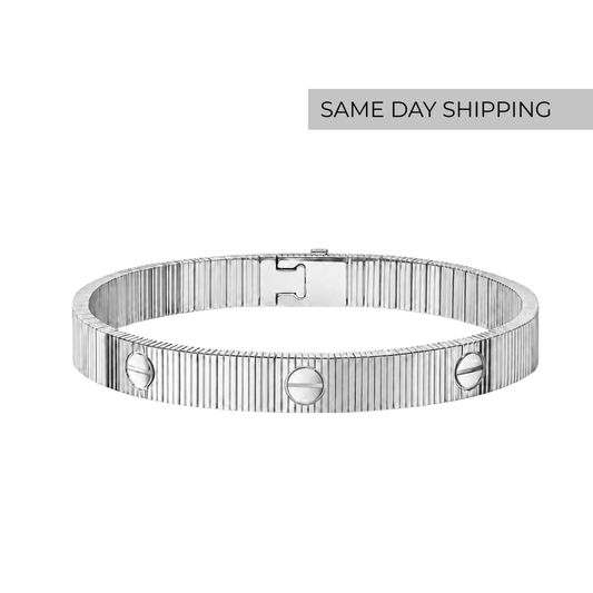 Ribbed Love Bracelet
