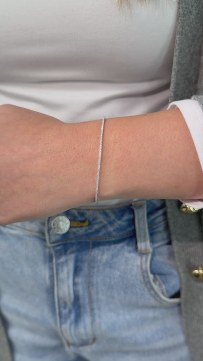 Adjustable tennis bangle bracelet
