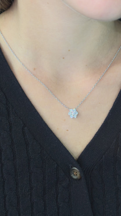 0.7CT Flower Pendant Necklace
